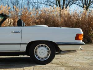 Bild 30/50 von Mercedes-Benz 280 SL (1989)