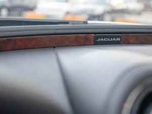 Immagine 25/39 di Jaguar XJ 2.0 (2014)