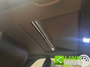 Image 8/10 of Mercedes-Benz 300 CE-24 (1990)