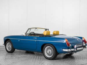 Image 6/50 de MG MGB (1973)