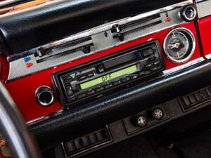 Image 12/30 of Mercedes-Benz 280 SL (1968)