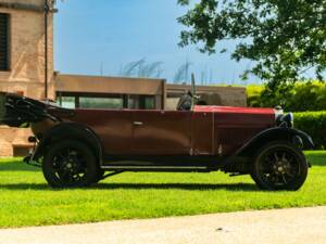 Image 21/50 of FIAT 509 A (1925)