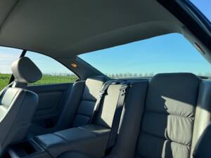 Bild 31/40 von BMW 850i (1991)