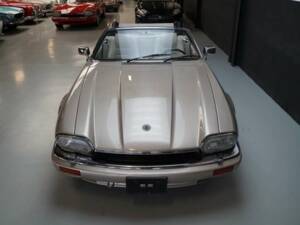 Image 23/50 of Jaguar XJS 4.0 (1995)