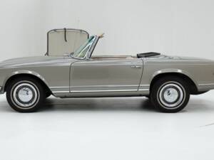 Bild 8/15 von Mercedes-Benz 230 SL (1965)