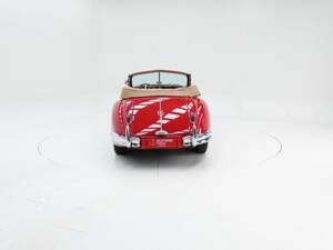 Imagen 7/15 de Jaguar XK 140 DHC (1957)