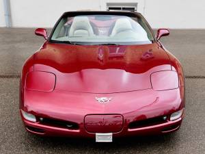 Image 17/50 of Chevrolet Corvette (2004)