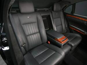 Image 37/78 of Mercedes-Benz S 600 L (2010)