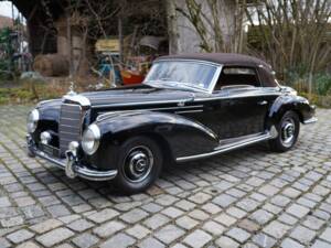 Image 11/20 of Mercedes-Benz 300 S (1953)