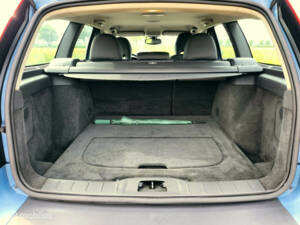 Bild 29/32 von Volvo V 50 2.4 (2005)