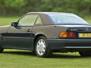 Image 22/50 of Mercedes-Benz SL 500 (1995)