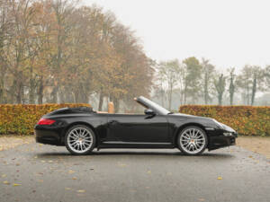 Bild 17/96 von Porsche 911 Carrera 4 (2006)