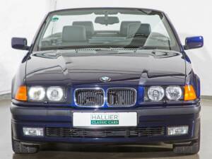 Image 3/20 de BMW 328i (1995)