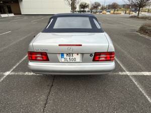 Image 2/4 of Mercedes-Benz SL 500 (1996)