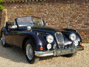 Image 49/50 de Jaguar XK 140 DHC (1954)