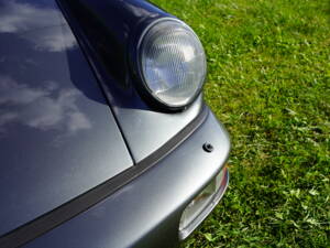 Image 43/52 of Porsche 911 Carrera 4 (1990)