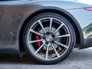 Image 17/50 of Porsche 911 Carrera 4S (2013)