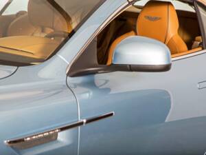 Immagine 8/20 di Aston Martin DB 9 Volante (2014)