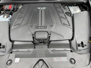 Image 28/30 of Bentley Bentayga V8 (2022)