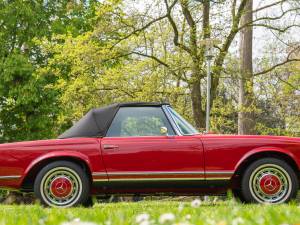 Image 4/64 of Mercedes-Benz 280 SL (1969)