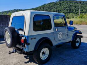 Image 5/31 of Jeep CJ-7 2.4L Diesel (1983)