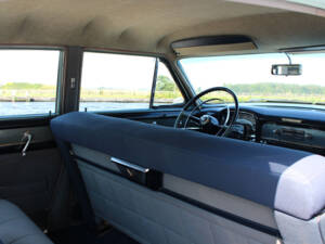 Image 22/45 of Cadillac 62 Sedan (1953)