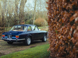 Image 47/50 of Alfa Romeo Giulia 1600 GT Junior (1977)