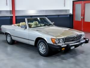 Afbeelding 6/7 van Mercedes-Benz 380 SL (1981)