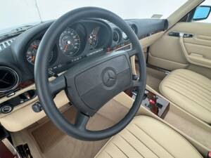 Immagine 39/43 di Mercedes-Benz 560 SL (1986)