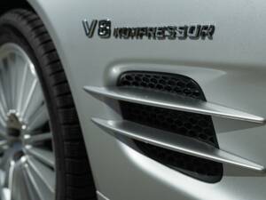 Image 27/50 of Mercedes-Benz SL 55 AMG (2002)