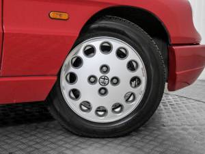 Image 46/50 of Alfa Romeo 2.0 Spider (1992)