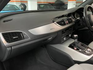 Imagen 33/50 de Audi RS6 Avant (2017)