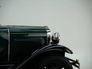 Image 11/15 of Ford Model A Tudor Sedan (1930)