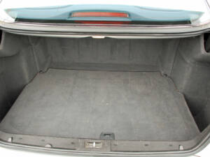Imagen 29/34 de Mercedes-Benz E 240 (1999)