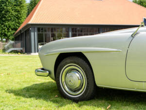 Imagen 20/30 de Mercedes-Benz 190 SL (1961)