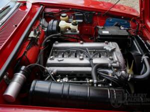 Bild 17/50 von Alfa Romeo Giulia 1300 GT Junior (1975)