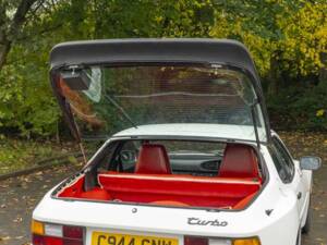 Image 26/41 of Porsche 944 Turbo (1986)