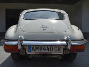 Image 4/24 of Jaguar E-Type (2+2) (1970)