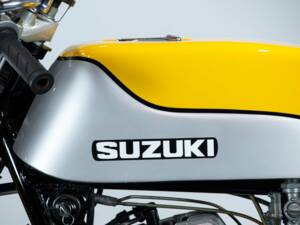 Image 16/50 of Suzuki DUMMY (1971)