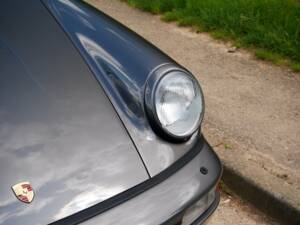 Bild 12/35 von Porsche 911 Carrera 2 (1993)