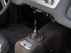 Immagine 18/28 di Daimler SP 250 (1961)