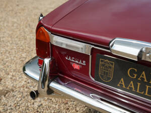 Imagen 11/50 de Jaguar XJ 6 L 4.2 (1977)