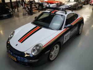 Image 46/50 de Porsche 911 Carrera (2005)