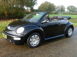 Bild 5/7 von Volkswagen New Beetle 1.4 (2004)