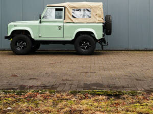 Image 7/41 of Land Rover 90 (1990)