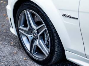 Bild 39/50 von Mercedes-Benz C 63 AMG T (2013)