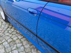 Image 24/100 of BMW 540i Touring (1998)