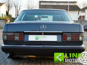 Image 5/10 of Mercedes-Benz 420 SE (1988)