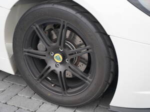 Image 44/50 of Lotus 2-Eleven GT4 (2009)