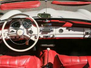 Image 3/50 de Mercedes-Benz 190 SL (1960)